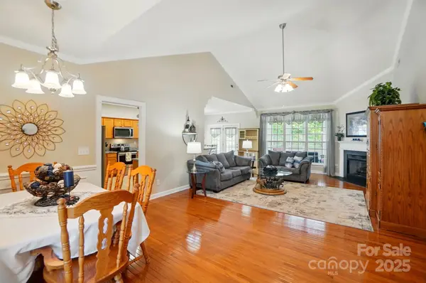 4160 Isle Of Pines DR, Denver, NC 28037