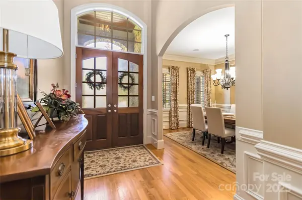 9200 Kingsmead LN, Waxhaw, NC 28173