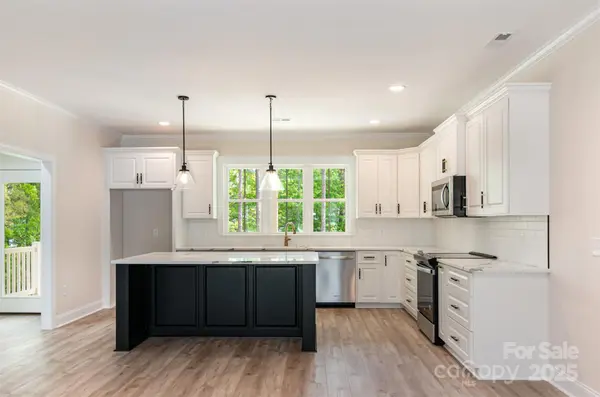 5162 Beckenham LN, Concord, NC 28025