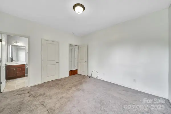 9862 Walkers Glen DR NW, Concord, NC 28027