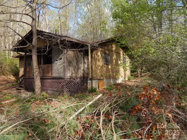 81 Fairview Heights RD, Waynesville, NC 28786