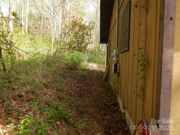81 Fairview Heights RD, Waynesville, NC 28786