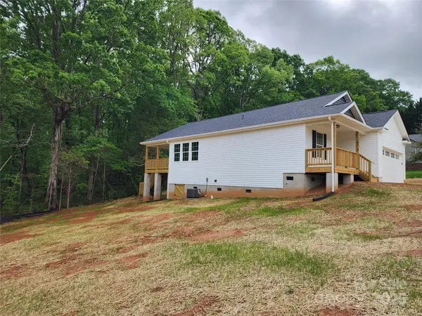2514 Oak Valley LN #4 & 5, Maiden, NC 28650