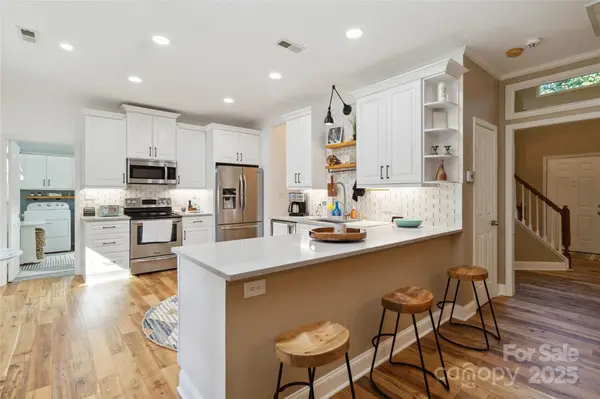 7700 Ninth Fairway LN, Mint Hill, NC 28227
