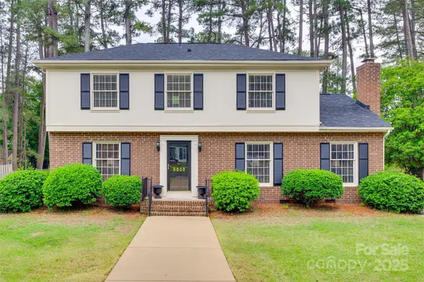 8525 Castlekeep RD #26, Charlotte, NC 28226