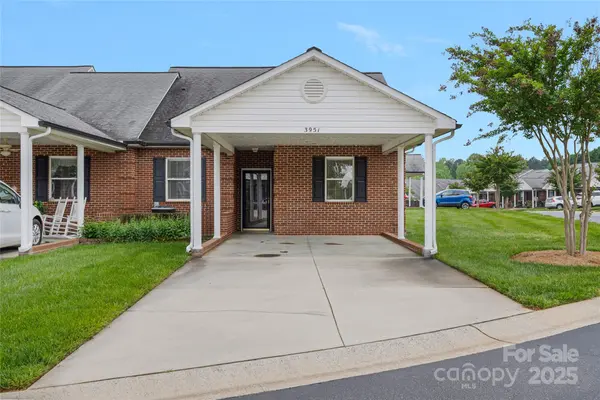 3951 Jasmine LN, Denver, NC 28037
