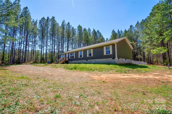 428 Dills RD, Rutherfordton, NC 28139