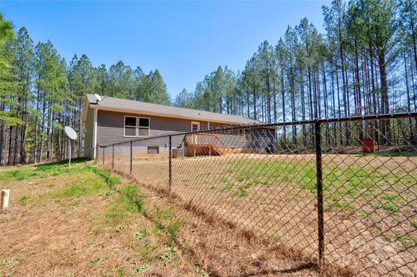 428 Dills RD, Rutherfordton, NC 28139