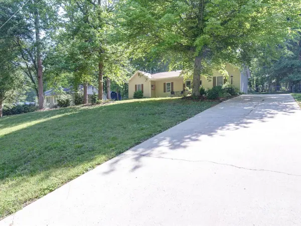 145 Woodview DR, Statesville, NC 28625