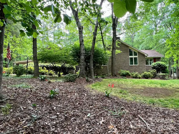1623 Arbor WAY, Albemarle, NC 28001