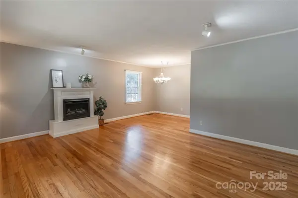 2808 Findley RD, Statesville, NC 28625