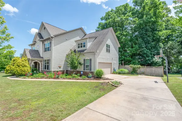 4225 Abernathy PL, Harrisburg, NC 28075