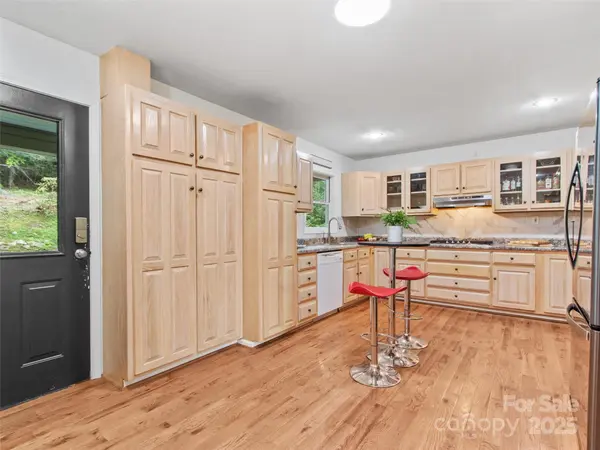 1595 Hickory Springs RD, Burnsville, NC 28714