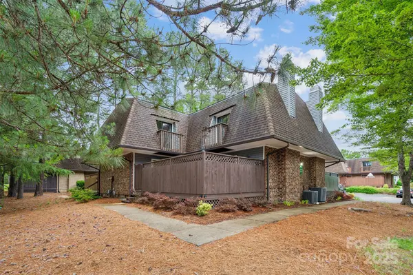127 Finley Forest DR, Chapel Hill, NC 27517