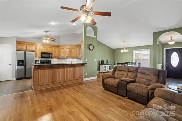 112 Chasse CT, Cleveland, NC 27013