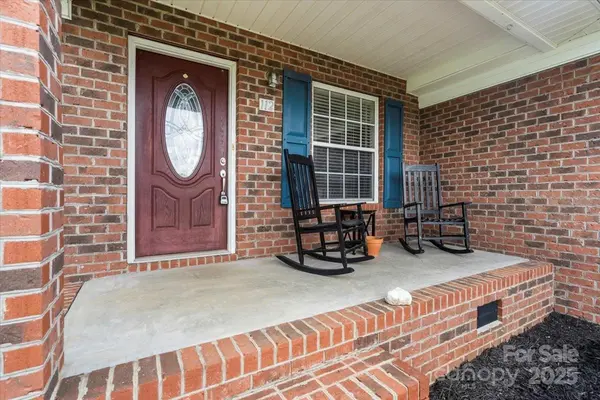 112 Chasse CT, Cleveland, NC 27013