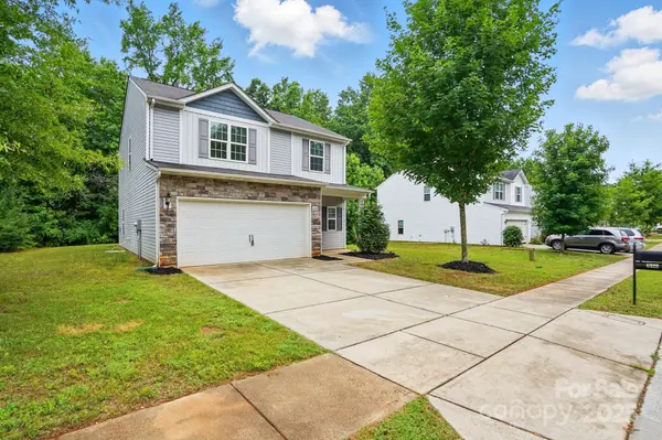 6322 Sydney Mae LN, Charlotte, NC 28262