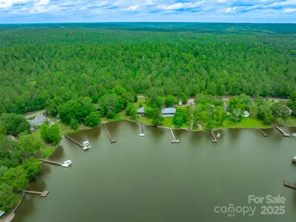 1805 Lakeshore RD, Camden, SC 29020