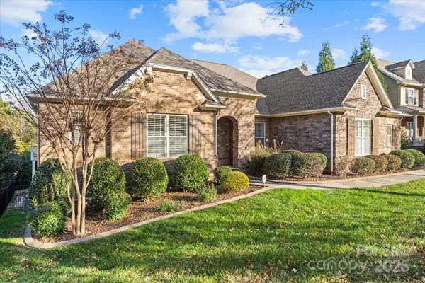 14700 Old Vermillion DR, Huntersville, NC 28078