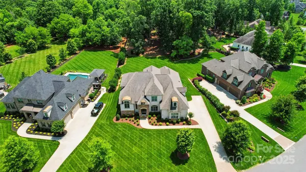 300 Wheatberry Hill DR, Weddington, NC 28104