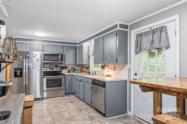 3269 Tolley ST, Claremont, NC 28610