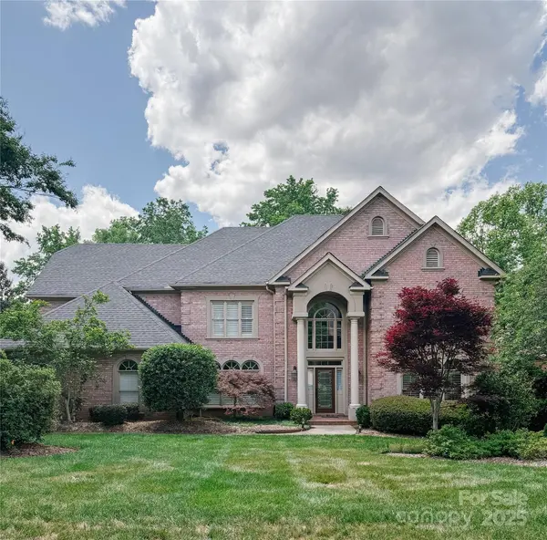 6311 Seton House LN, Charlotte, NC 28277