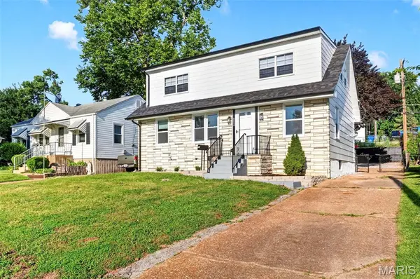 4508 Saint Leo LN, St Ann, MO 63074