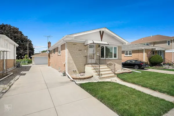 9972 Ivanhoe AVE, Schiller Park, IL 60176