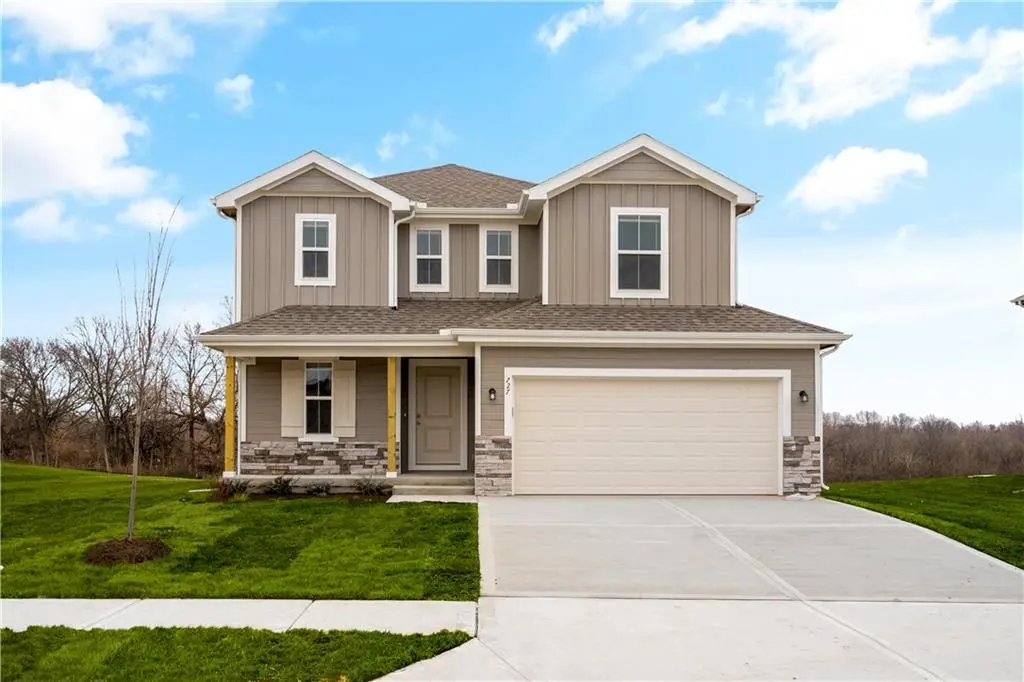 727 Shane LN, Belton, MO 64012