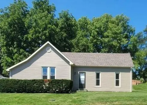 304 Camden ST, Camden Point, MO 64018