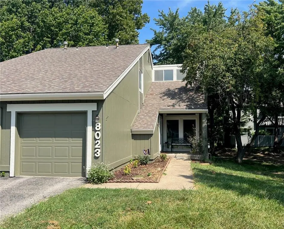 8023 Monrovia ST, Lenexa, KS 66215