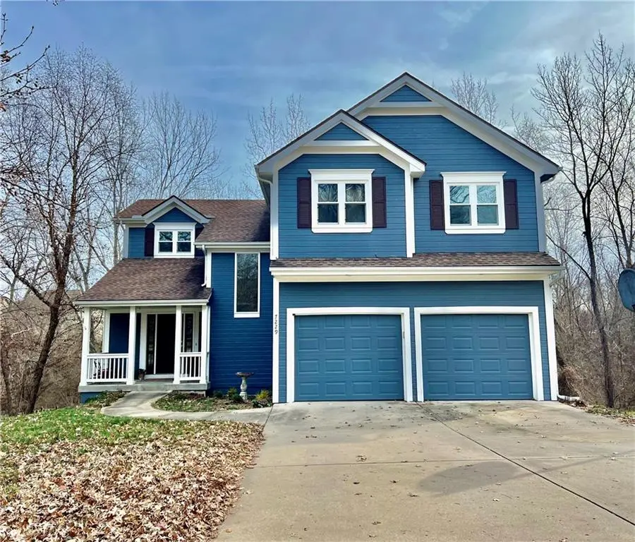 7229 N Smalley AVE, Kansas City, MO 64158