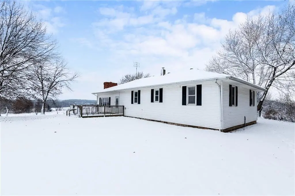 1121 NW Waldo RD, Amity, MO 64422