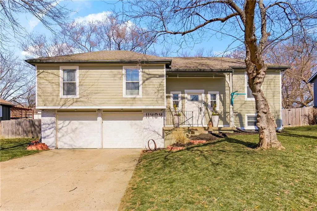 11404 W 77th ST, Shawnee, KS 66214