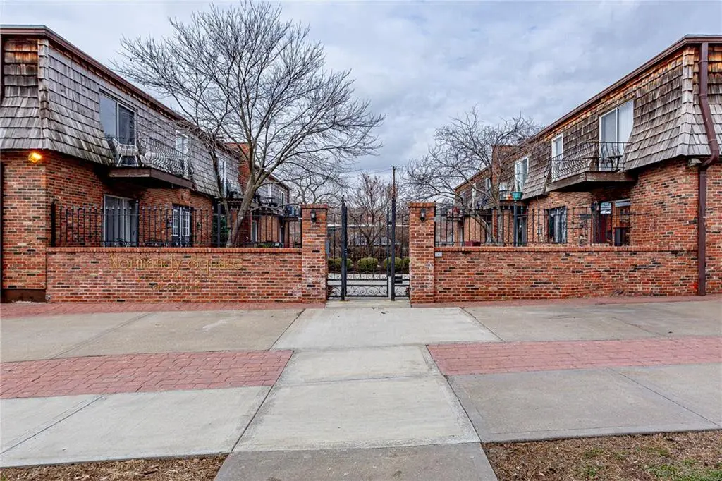 4426 Jarboe ST #4, Kansas City, MO 64111