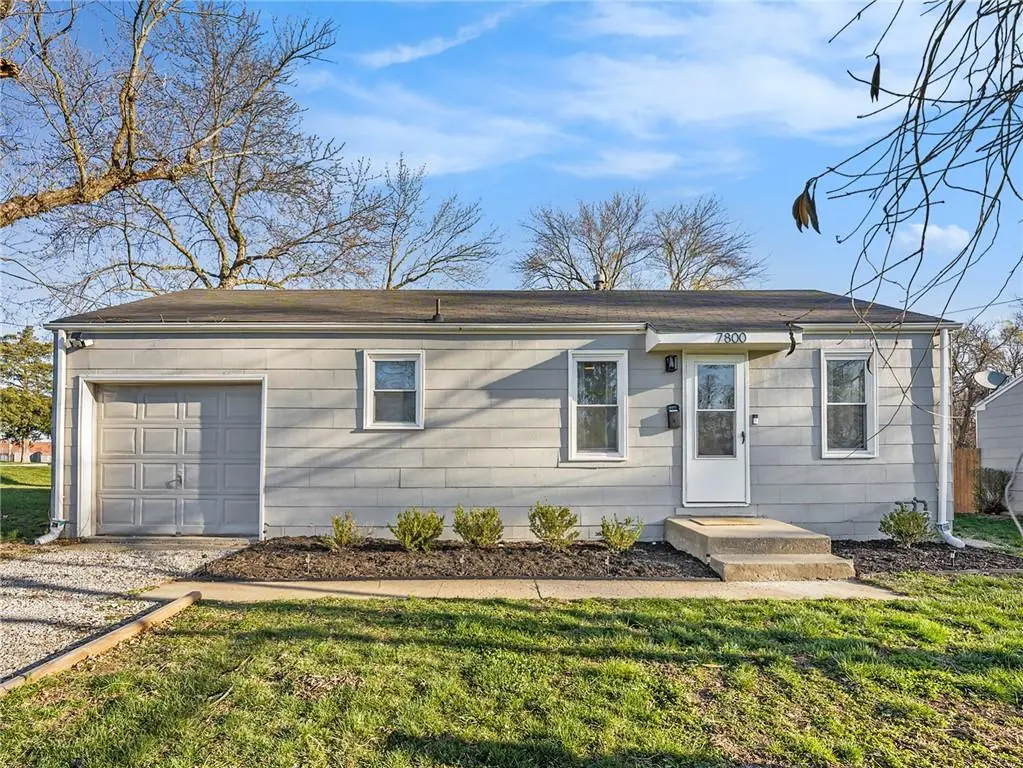 7800 E 86TH ST, Kansas City, MO 64138