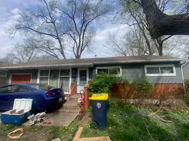 7504 E 112th ST, Kansas City, MO 64134