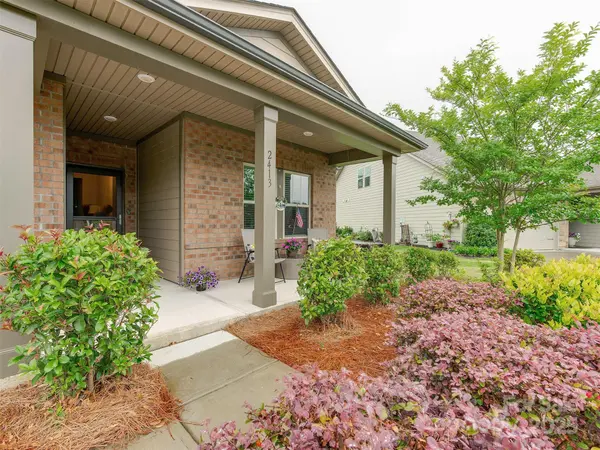2413 Riparian WAY, Denver, NC 28037
