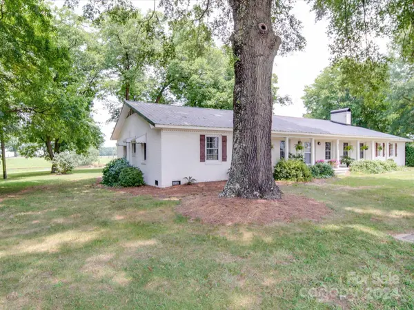 8909 Highway 218 HWY, Marshville, NC 28103