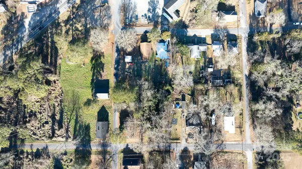 22 Wilson AVE, Great Falls, SC 29055