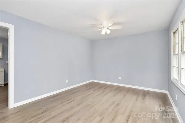 333 S Eastway DR, Troutman, NC 28166