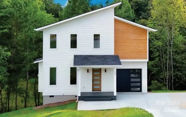 90 Bear Creek Hills DR,  Leicester,  NC 28748