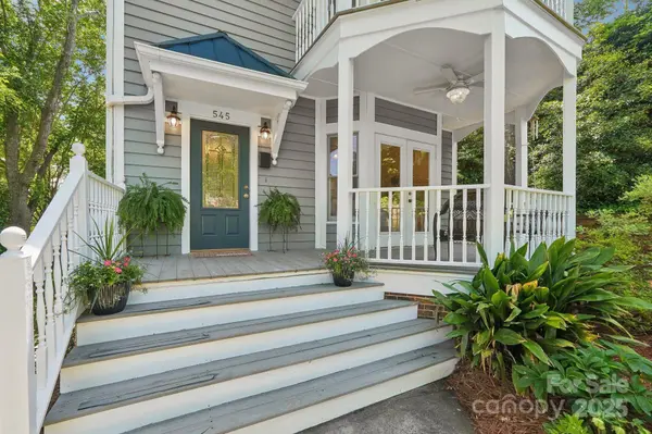 545 Dilworth Mews CT, Charlotte, NC 28203