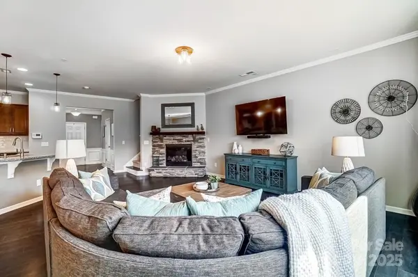 13240 Carolina Wren CT, Charlotte, NC 28278