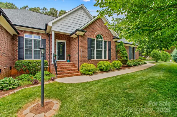 4159 Isle Of Pines DR, Denver, NC 28037