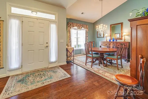 111 Eagle Creek TRL S, Flat Rock, NC 28731
