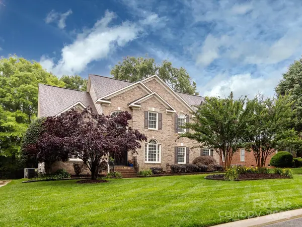 5621 Landale CT, Concord, NC 28027