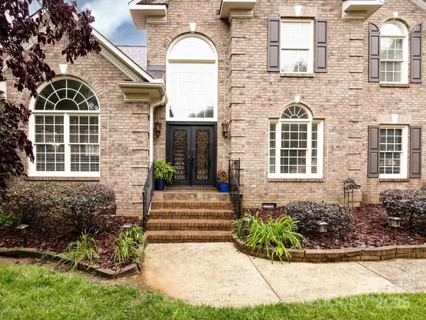 5621 Landale CT, Concord, NC 28027