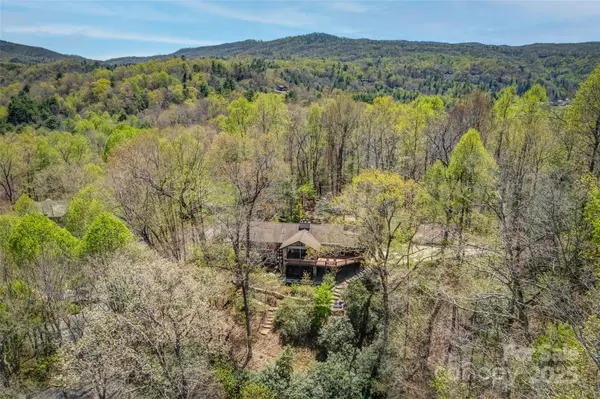 550 Middlemount RD, Pisgah Forest, NC 28768