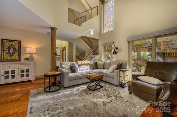 217 W 8th ST, Charlotte, NC 28202